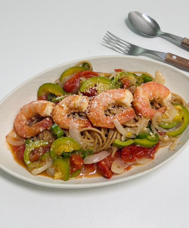  파스타에 이걸 넣으면 감칠맛 폭발! 초 간편 원팬 오일 파스타