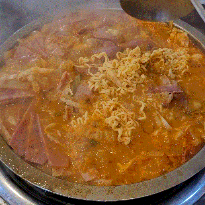  둔촌동역 맛집:[구삼부대찌개]후기/ 부대찌개 맛있어요!
