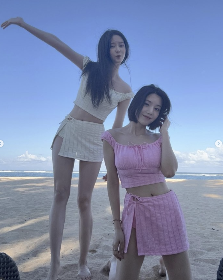  [셀럽 소식] 권은비 x 김민주 찐친즈의 발리 여행기 비키니, 바다 그리고 인생샷 폭발!
