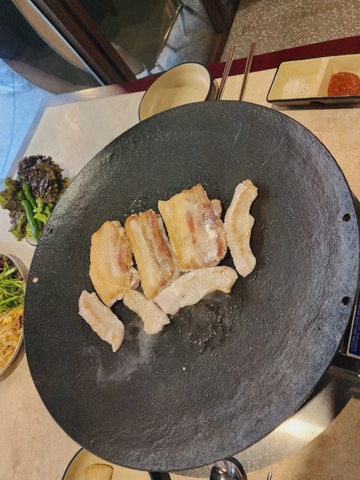  [맛집리뷰] 오복솥뚜껑 일산라페스타점, 저렴한 솥뚜껑삼겹살일산의 모든 것