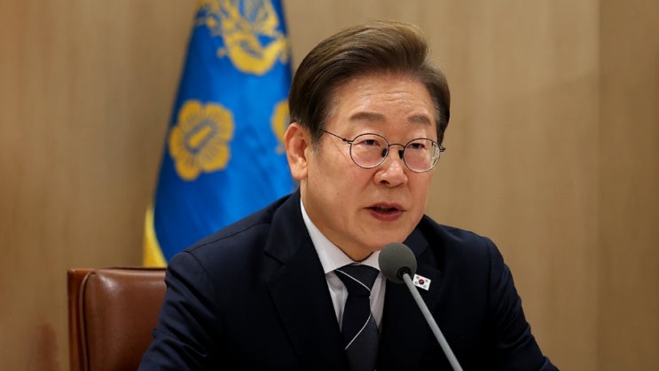 자극 말라”…이재명 대통령, <b>대북전단 살포</b> ‘사후 <b>처벌</b>’ 지시