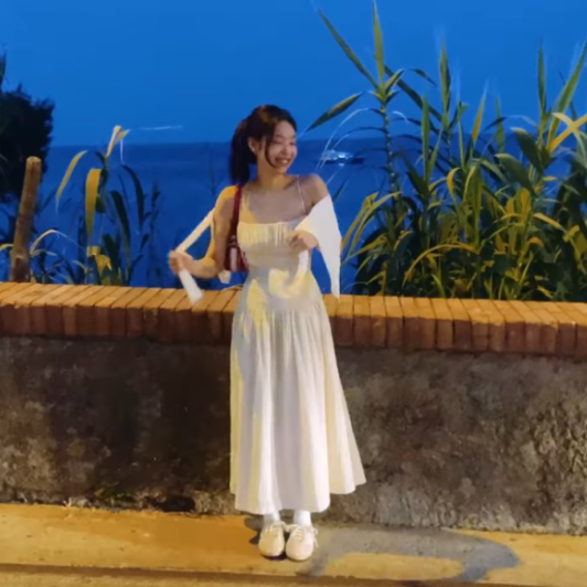  이래서 따라 입는구나? 연예인 휴양지룩 완전 분석!