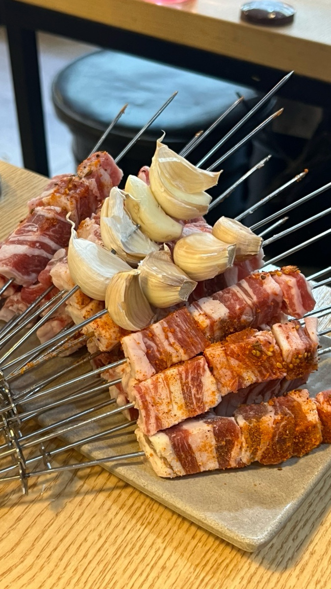  신중동 양꼬치 추천 호우양꼬치(마늘꼬치 무한)