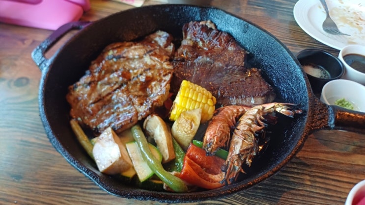  분위기도 멋드러진 처인구 스테이크 맛집 러스틱스모크하우스