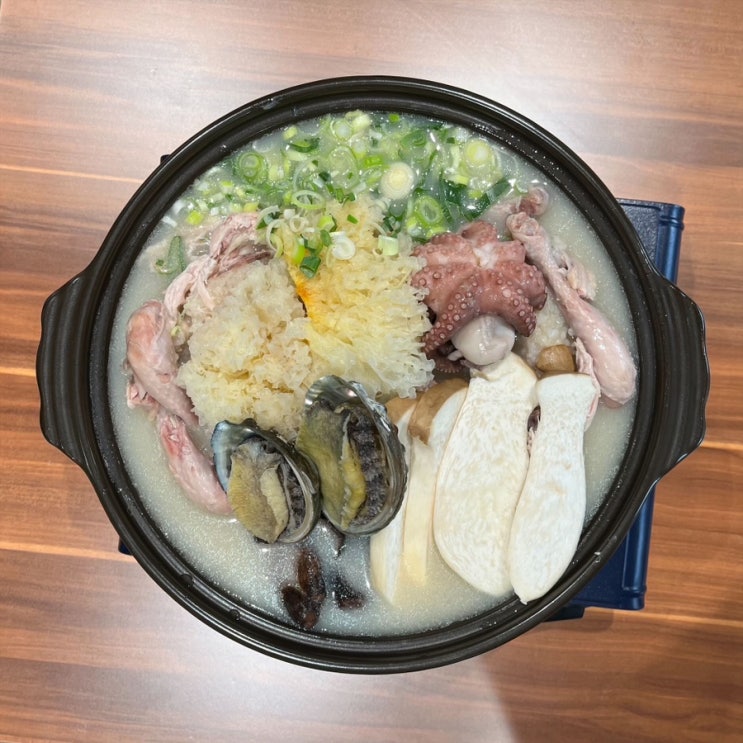  보양식 웅추닭 전문점 목동 맛집 진전복삼계탕