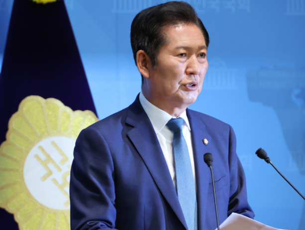 <b>정청래</b>, <b>민주당 당대표 출마</b>···"이재명 정부 성공에 신명... 