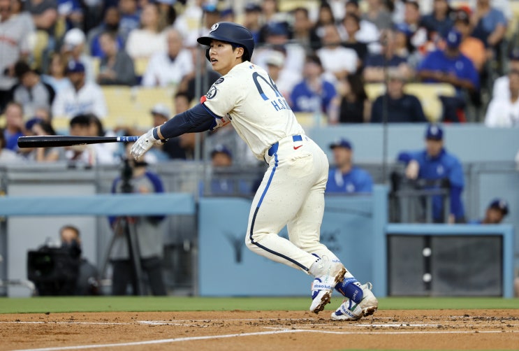 [오늘의 MLB] (6/15) '코리안 더비' <b>김혜성</b> 1타점 <b>적시타</b>…볼넷... 