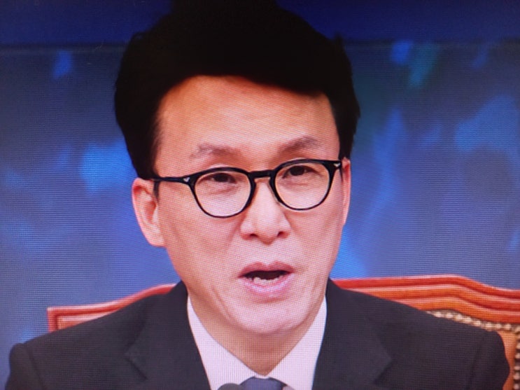 <b>후보자</b>로 지명된 <b>김민석</b>... 불법정치자금. 입시<b>특혜</b> 문제 제기
