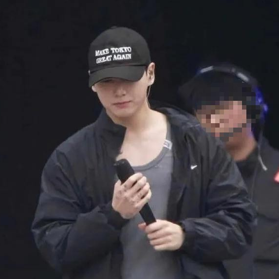  정국 모자 우익 논란? 제대하자마자 이게 웬 난리