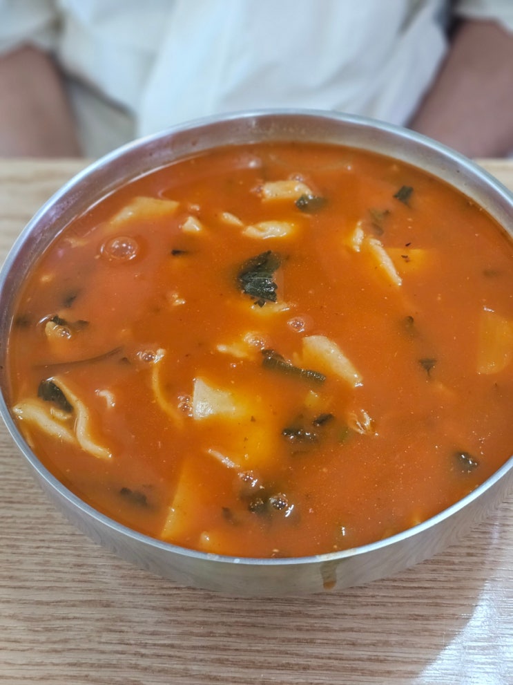 (부산 기장) 정관맛집 정관매운들깨칼국수 정관본점 매운수제비 들깨수제비 곱빼기