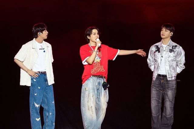 BTS 완전체 총출동…제이홉 솔로투어, 52만 관객 함