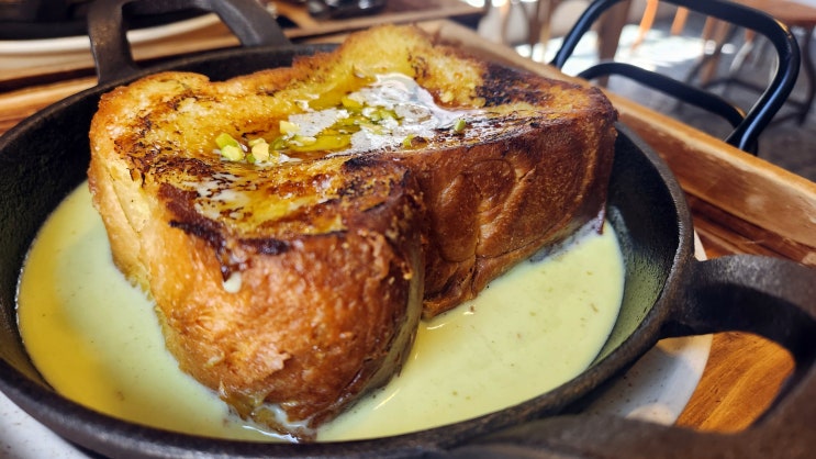 청담 브런치카페 스탠다드브레드 도산, 생식빵맛집 프렌치토스트, 에그인헬, 티슈식빵