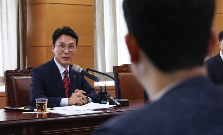 <b>김민석</b> 총리 후보자 "정치검찰 <b>표적사정</b>" 재반박…국민의힘... 