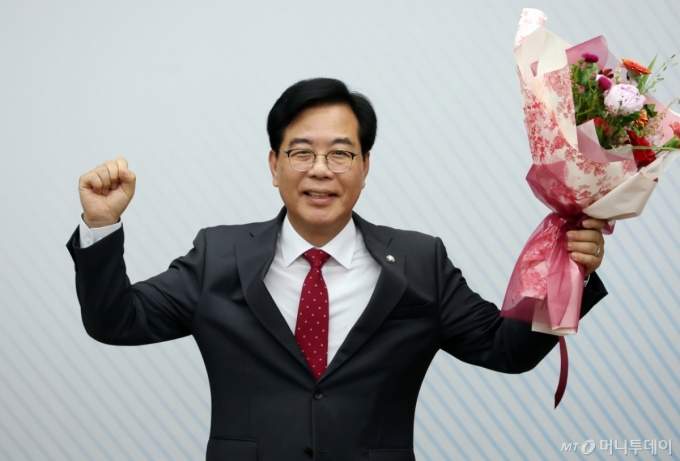 국민의힘 <b>송언석 원내대표</b> 선출 - 변화 없는 선택이 던지는 메시지