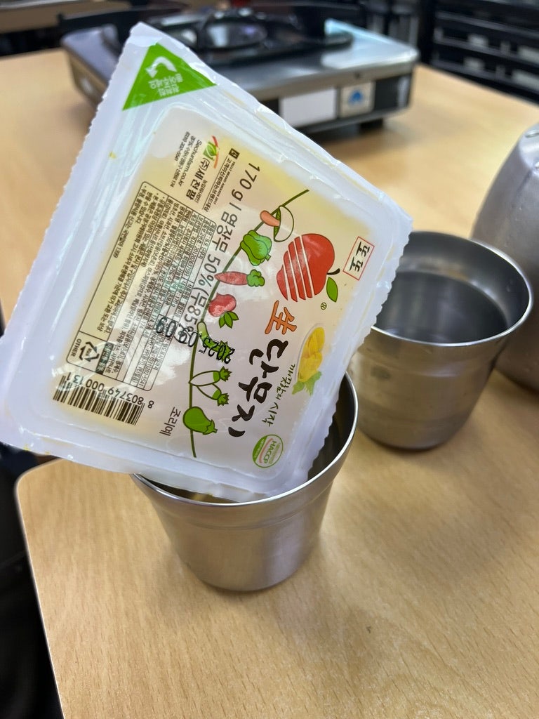 My first Shindang tteokbokki experience at Mabokrim Tteokbokki in Shindang, Seoul. 8