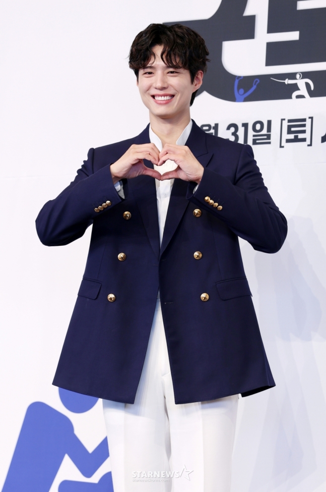 <b>굿보이</b> 박보검, 시청률 6% 돌파! <b>분노</b>의 주먹으로 <b>오정세</b>에... 