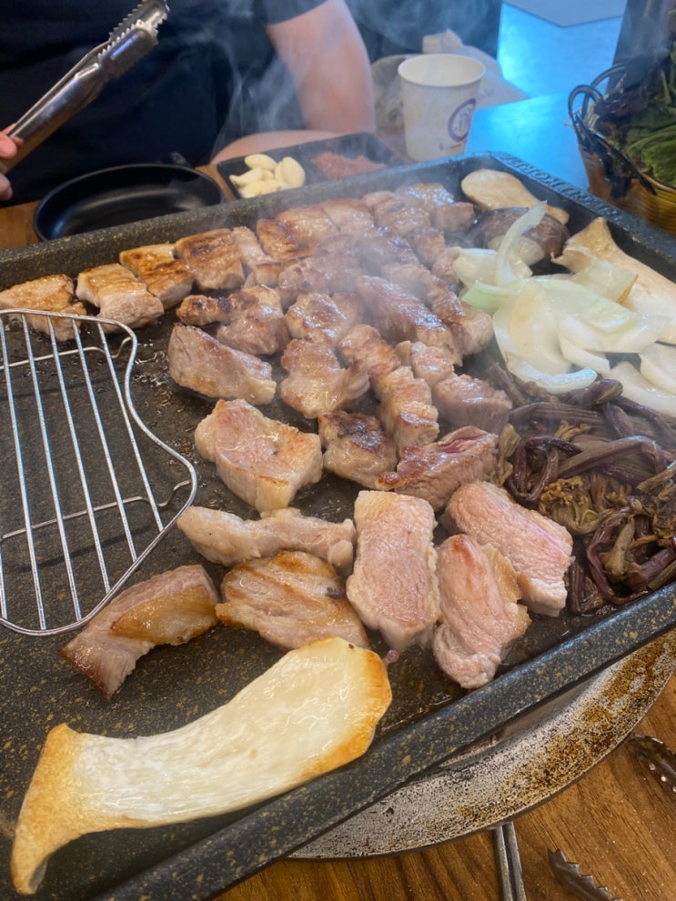  선진포크한돈 취급하는 조촌동 고기집 군산 고품식당 놀이방있는식당 군산롯데몰맛집 삼겹살 목살 가브리살 가보자고 군산점심특선 김치찌개 부대찌개