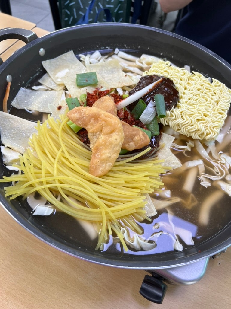 My first Shindang tteokbokki experience at Mabokrim Tteokbokki in Shindang, Seoul. 7