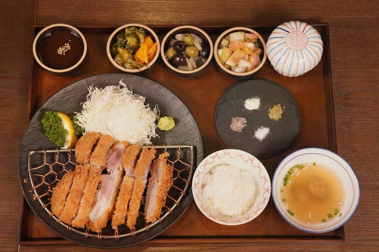  카츠아지 여의도점, 특별한 돈카츠와 여의도점심맛집의 매력