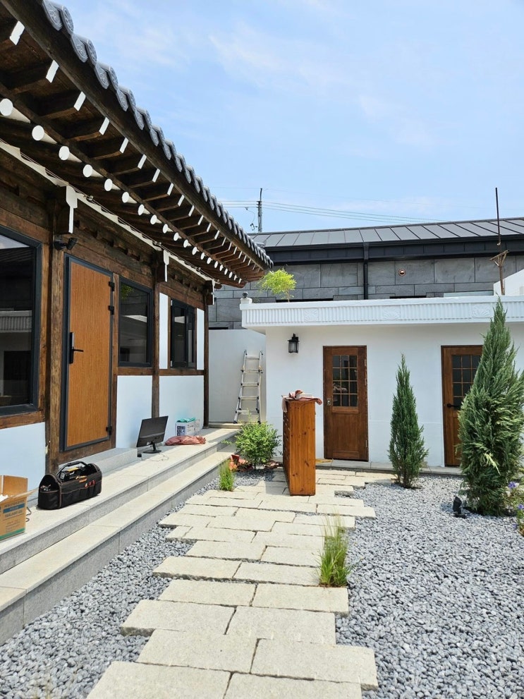전주 한옥스테이 게스트하우스 린넨 로만쉐이드, 자쿠지 알루미늄 감성 블라인드