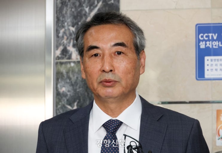 민중기 <b>특검</b> “<b>김건희</b> <b>대면조사</b> 이뤄질 것···입원 사실... 