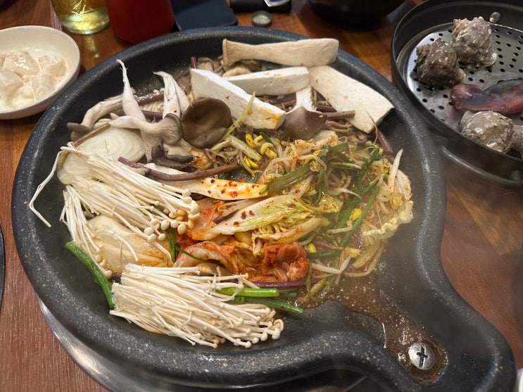  둔포 맛집 돼지한마당 리뉴얼된 서비스 소라 찜, 오징어, 냉면까지 가성비 최고 고깃집