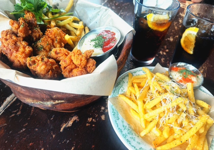  합정맛집 이국적인 분위기를 즐길 수 있는 발리슈퍼스토어 평일 데이트 후기