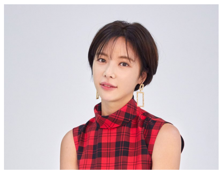 <b>황정음</b> 전액 <b>변제</b>, <b>43억</b> 횡령 논란 정리와 향후 전망