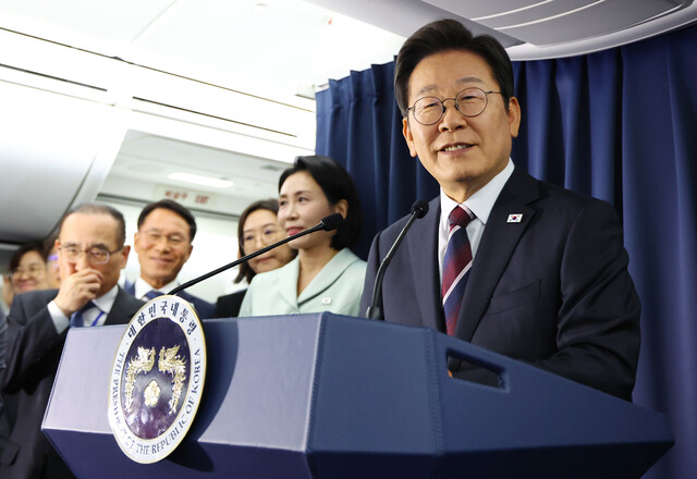 [속보] <b>이재명</b> 대통령, <b>여야</b> 원내대표 <b>오찬</b> 제안! 협치의 시작인가?
