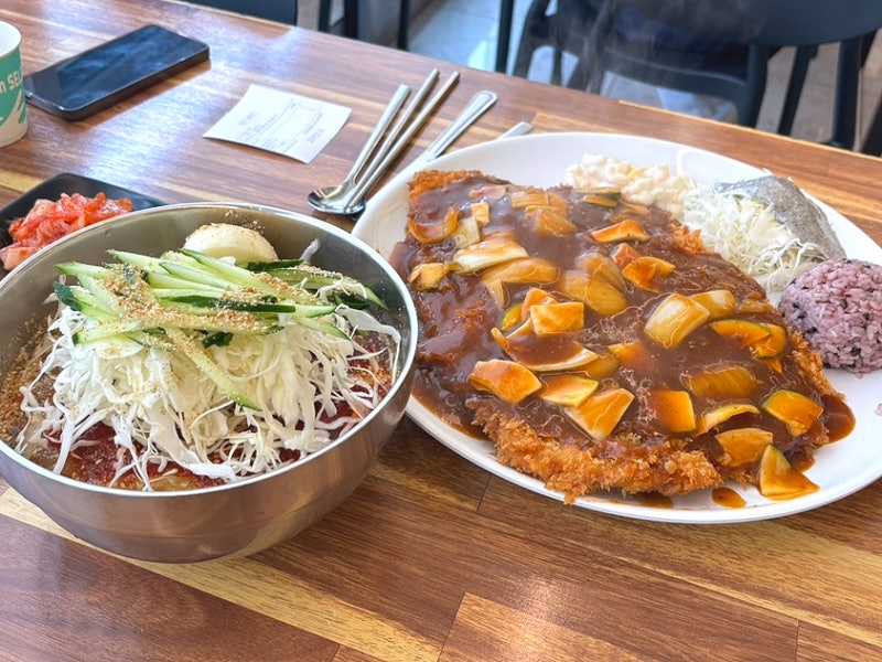 세종 소담 : 얼굴보다 큰 수제 왕돈까스 '뚱보아저씨'