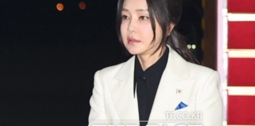 [단독] 김건희 비화폰으로  <b>김주현</b> <b>민정수석</b>과 33분 통화 확인..