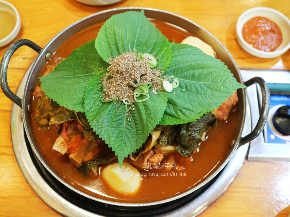 명품청기와감자탕 사진 6