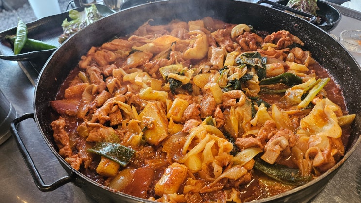 제주시 닭갈비 원조칠성통황금닭갈비 닭칼국수 푸짐하고 맛남 제주시 닭갈비 원조칠성통황금닭갈비 닭칼국수 푸짐하고 맛남