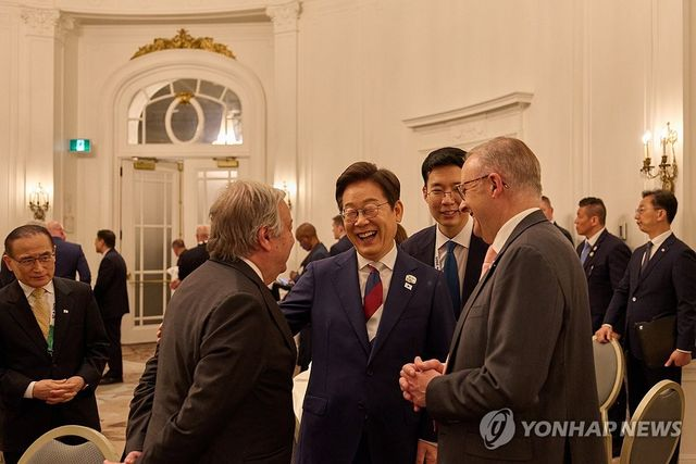  李대통령, G7 이틀 차 정상외교 박차…유엔 사무총장과 회담(종합)
