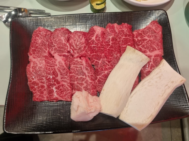  [산곡역 고기집] 꾸석지돌판한우 부평청천점 내돈내산 살치살 육회 된장술밥 솔직후기 리뷰