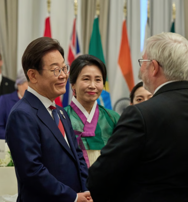 이재명 대통령의 첫 해외 순방과 <b>김혜경 여사</b>의 조용한 <b>내조</b>
