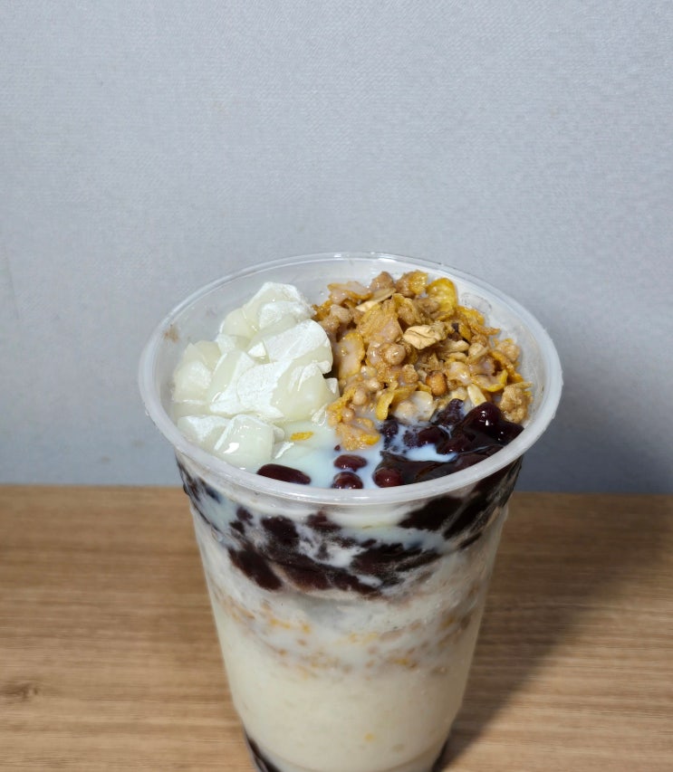  메가커피 컵빙수 팥빙수 파르페 먹어본 후기 (+ 가격, 당류, 칼로리)