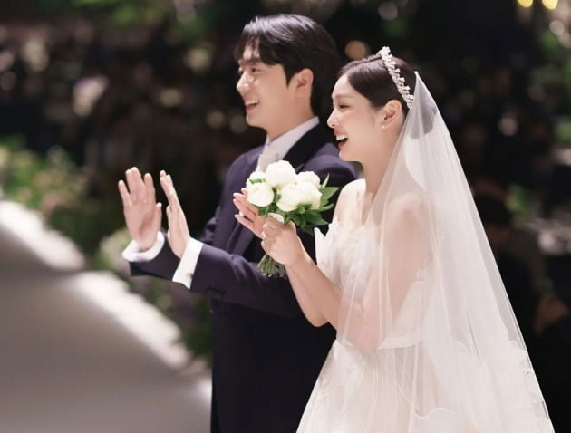 [속보] <b>김연아</b><b>고우림</b>, 4년간의 <b>비밀 연애</b> 풀스토리 공개! 충격... 