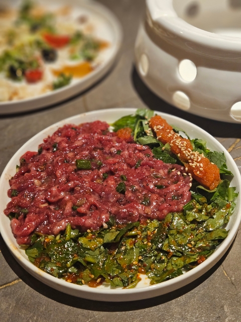  강남역 소고기 맛집 직원분이 직접 구워주는 고깃집  육미안 강남점 방문 후기