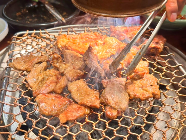  내돈내산 돼지갈비맛집 추천 <양촌리 부평역점>|부평역사 24시 영업, 소고기 돼지고기 맛집|넓은 홀로 가족식사하기 딱 좋은 인천맛집 추천, 쫄깃한 갈비와 달달한 양념 부평 맛집