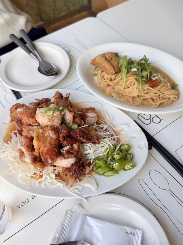 청주 사창동 데이트 맛집 | 삼치어란 파스타와 간장소스 치킨이 맛있는 감성 레스토랑 커드