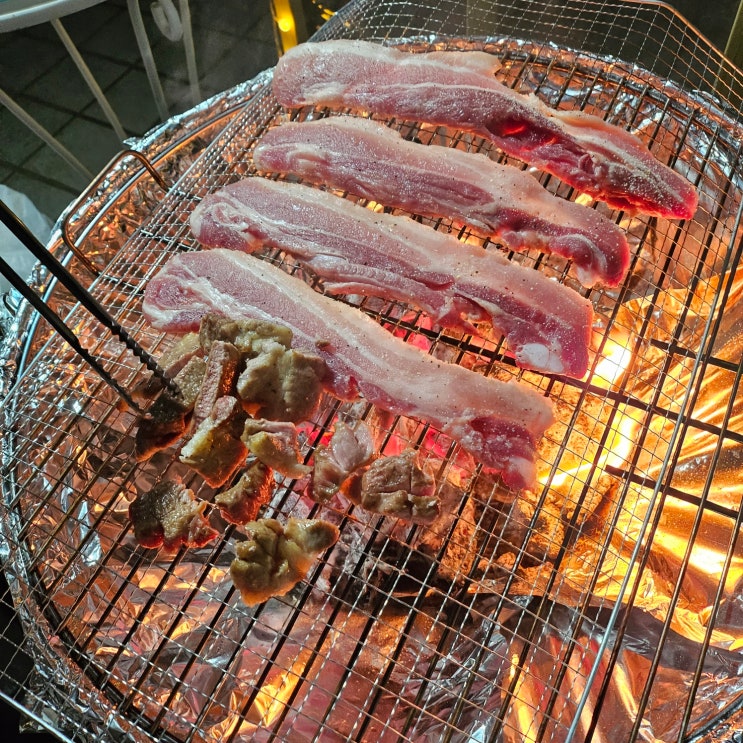 [꿀팁] 숯불구이 삼겹살 캠핑가서 맛있게 굽는법 알려드려요 !