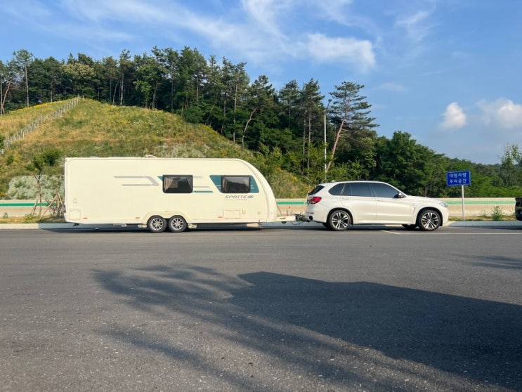  [BMW X5] 큐브랙 스완넥타입 견인고리 장착했어요