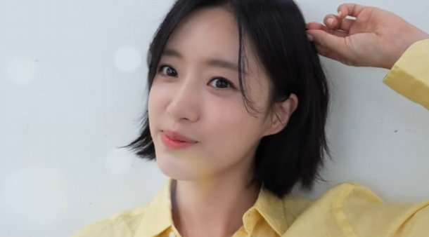 함은정, 단발 변신 후 동안 메이크업 도전!