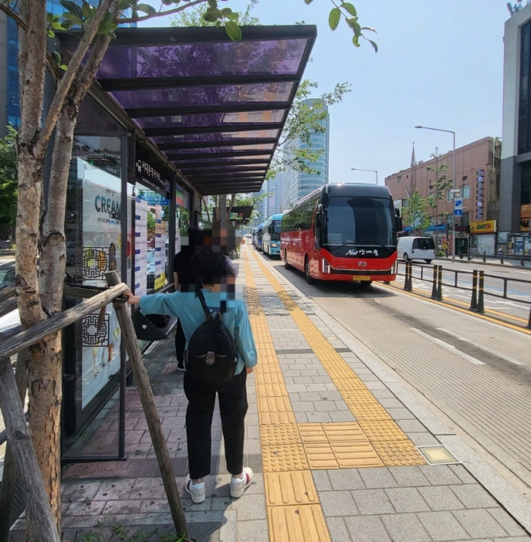 <b>서울</b>시 중앙차로 버스정류장... 인한 <b>폭염 대책</b> 서둘러야 할... 
