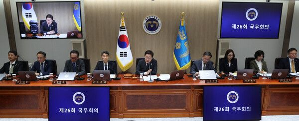  정부, 30조5천억 추경 편성...1인당 15~50만원 '소비쿠폰' 지급