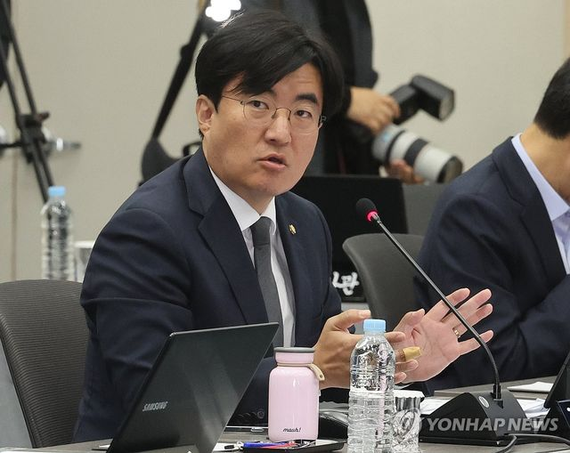  與, 코스피 3,000에 "李대통령 정책·의지가 시장에 긍정 영향"