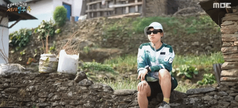 빠니보틀 운동화 태계일주 구르타 용병 테스트를 함께한 그 신발 아키클래식 워킹화
