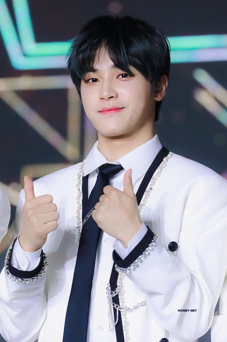 “<b>더보이즈 주학년</b>”에 대해 궁금하다면 이 글 하나면... 