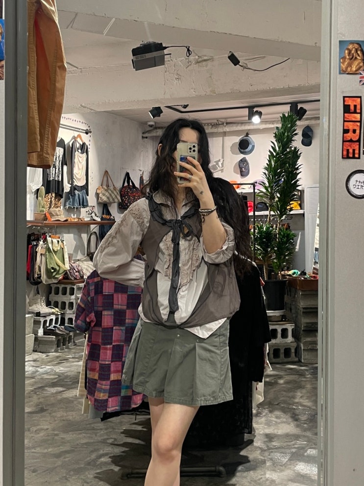  [빈티지샵] 어울리는 것과 추구미가 부딪힘''A little bit, or a lot..
